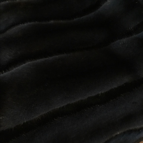 Mink pull over in navy/black - Picture 5 of 5